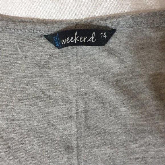 Now the weekend AU-14 Gray Sleeveless Singlet Top Tee Pre-owned - Picture 9 of 9